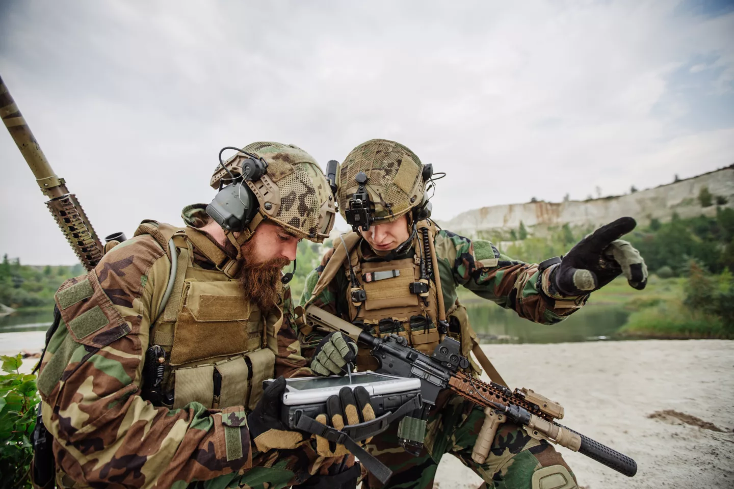 Secura partner Dutch Coalition for Defense and Security in Greece